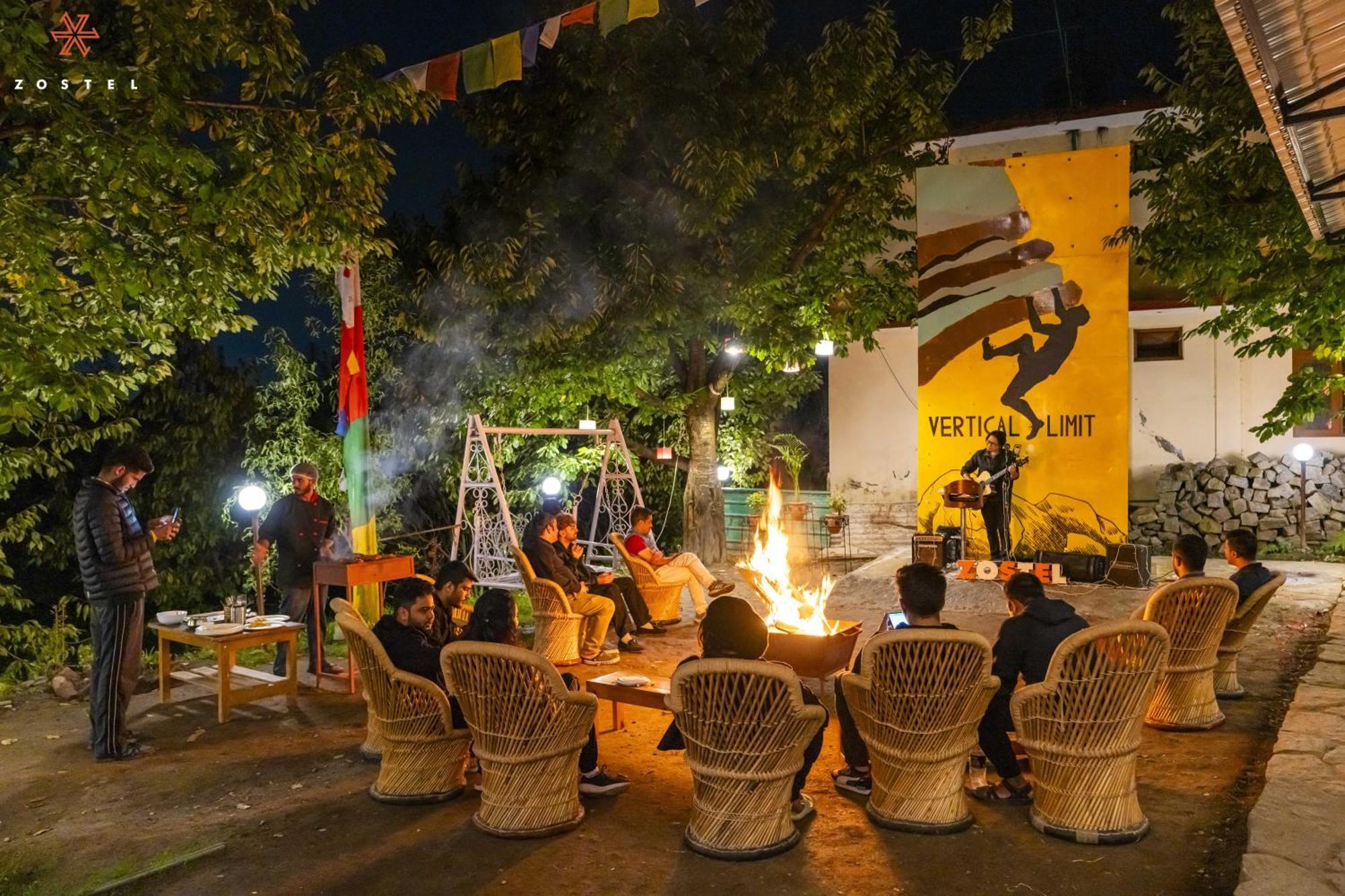 ซอสเทล มานาลี Hostel มะนาลี ภายนอก รูปภาพ