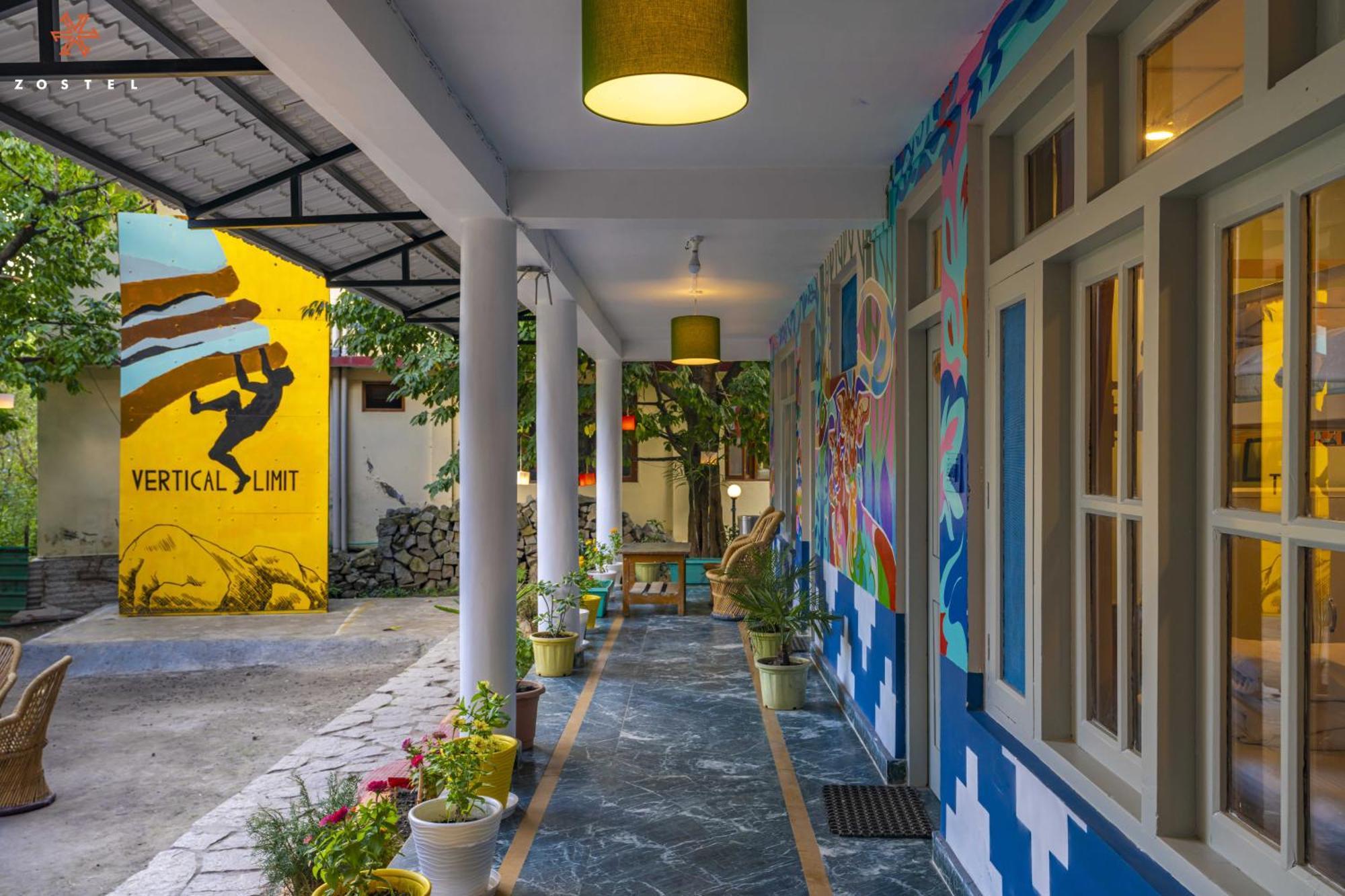 ซอสเทล มานาลี Hostel มะนาลี ภายนอก รูปภาพ